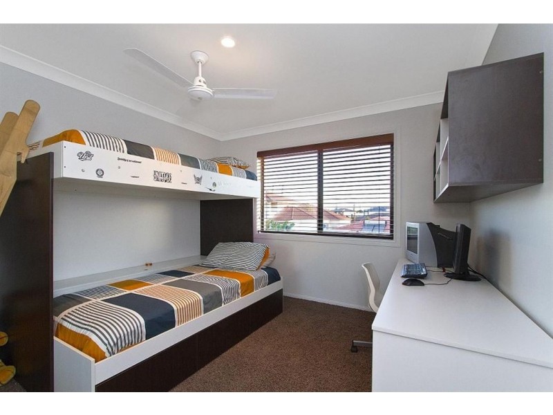 34 Sunshine Boulevard, Broadbeach Waters QLD 4218