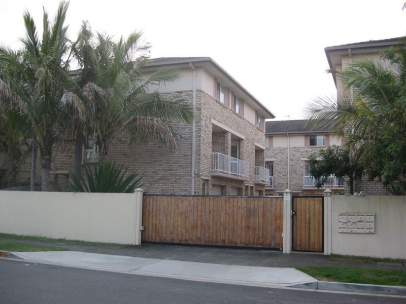 4/33 Cronulla Avenue, Mermaid Beach QLD 4218