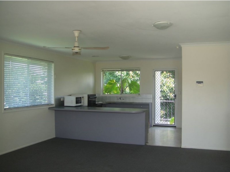 13 Naranga Avenue, Broadbeach Waters QLD 4218