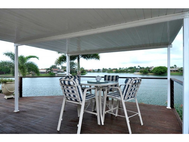 23 Long Island Court, Mermaid Waters QLD 4218