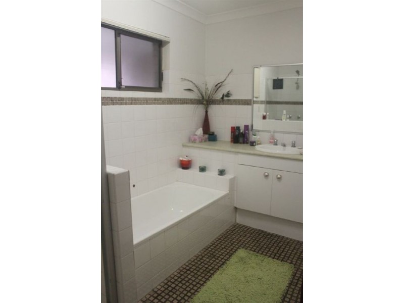 17/14 Dunlop Court, Mermaid Waters QLD 4218