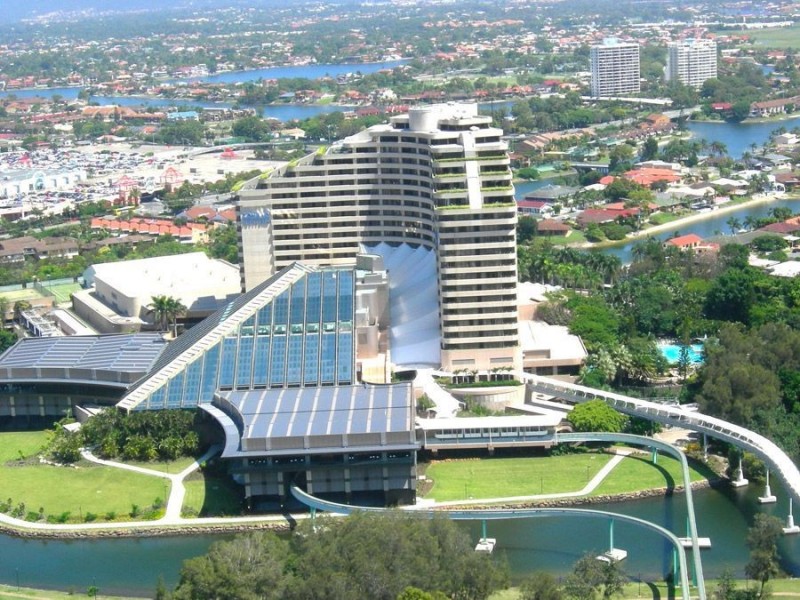 17/14 Dunlop Court, Mermaid Waters QLD 4218