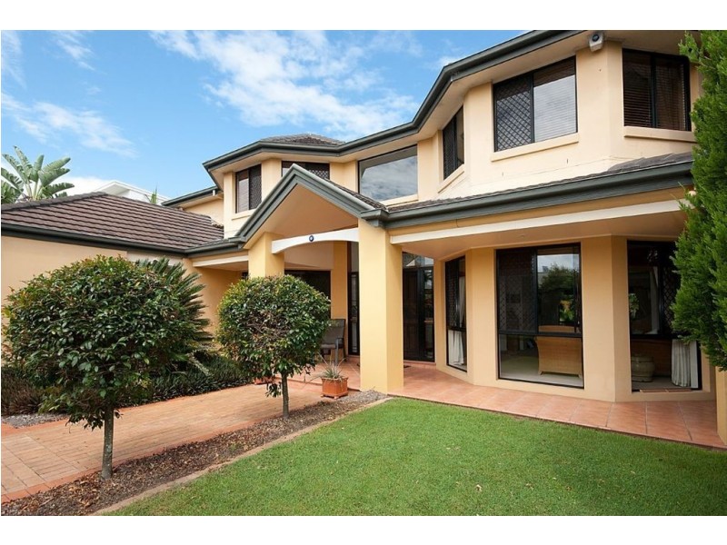14 Cleland Crescent, Broadbeach Waters QLD 4218