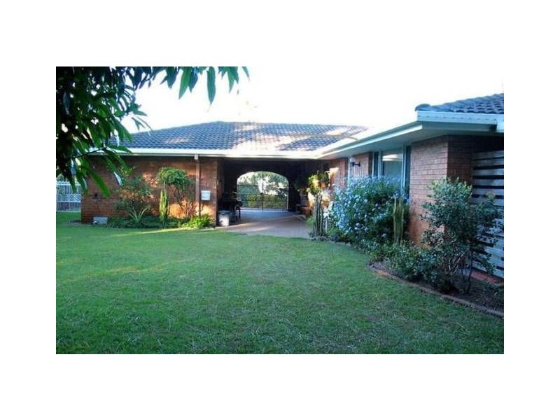 41 Lancelin Drive, Mermaid Waters QLD 4218