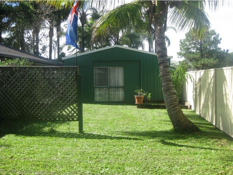 22 Wanneroo Court, Mermaid Waters QLD 4218