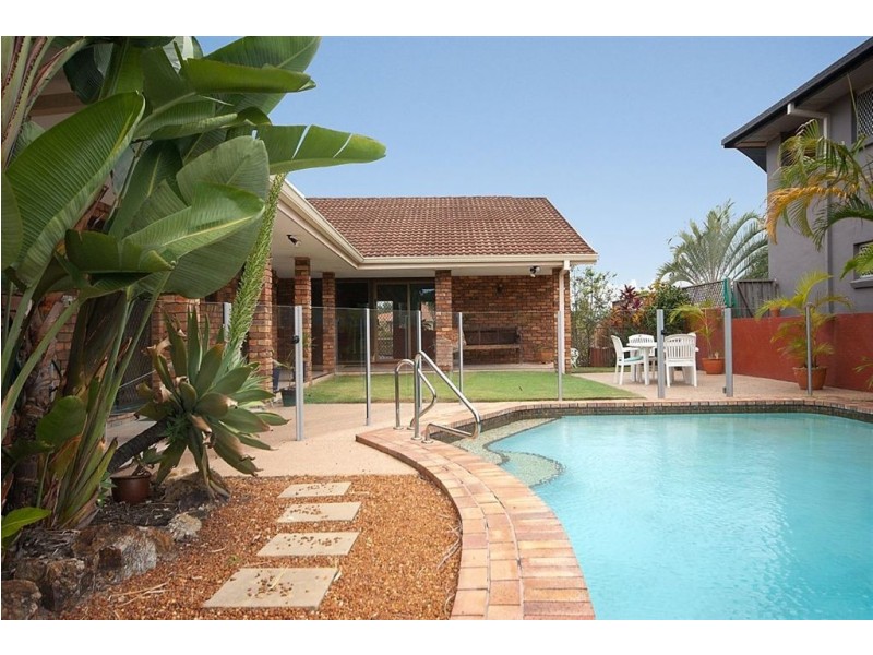 52 Avanti Street, Mermaid Waters QLD 4218