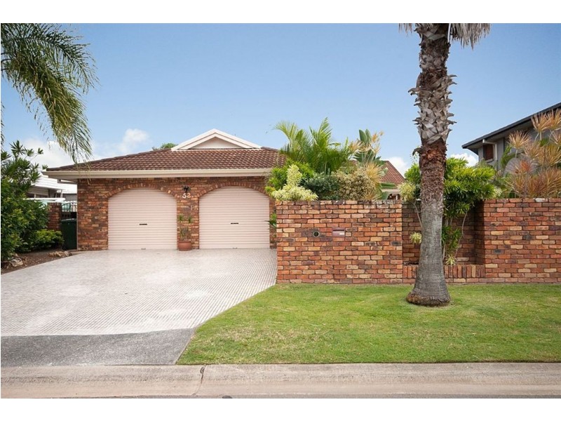 52 Avanti Street, Mermaid Waters QLD 4218