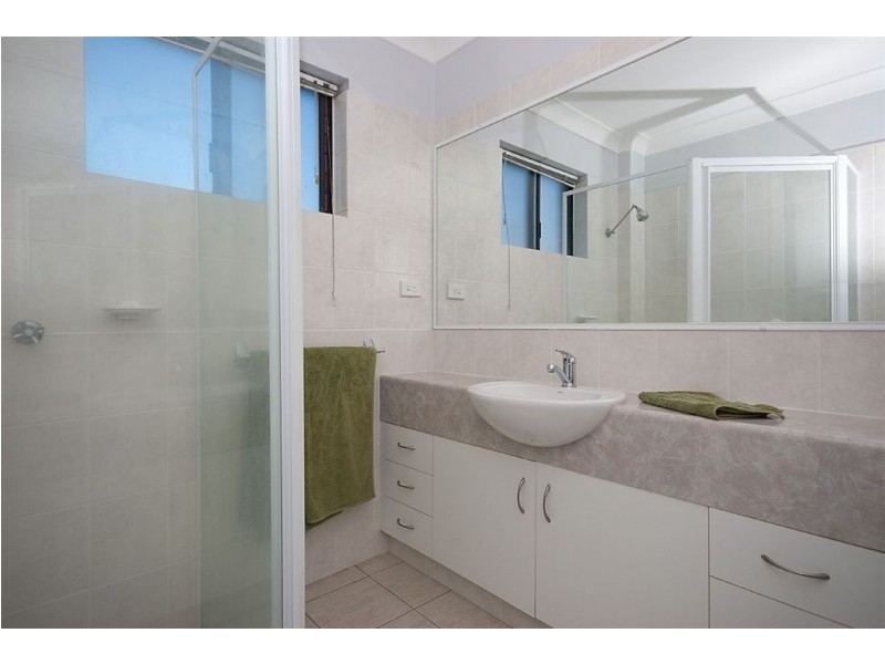 5/20 Sigatoka Place, Clear Island Waters QLD 4226