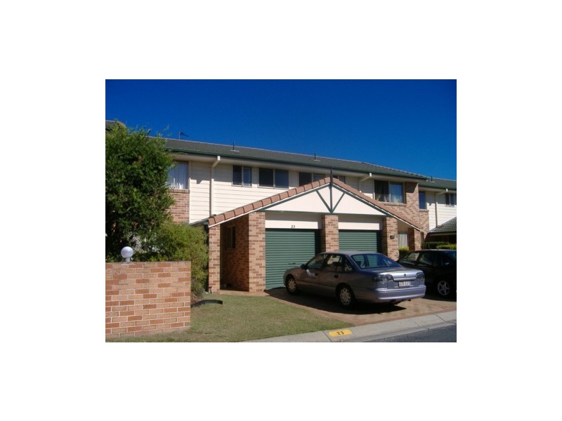 23/2 Cassowary Drive, Burleigh Waters QLD 4220