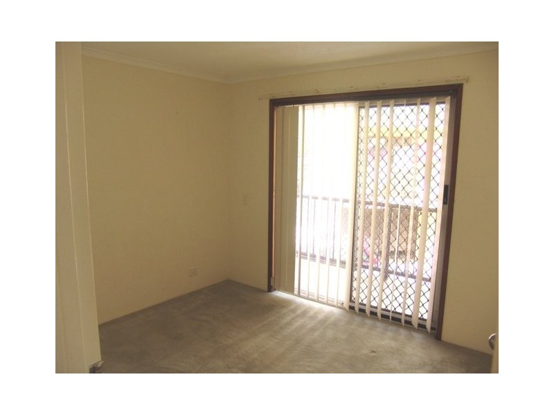 2/45 Britannia Avenue, Broadbeach QLD 4218