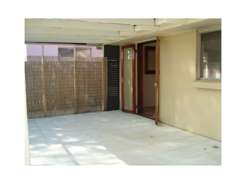 71 Savoy Drive, Broadbeach Waters QLD 4218