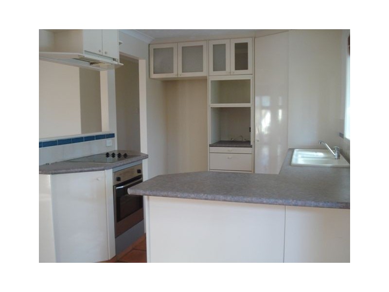 71 Savoy Drive, Broadbeach Waters QLD 4218