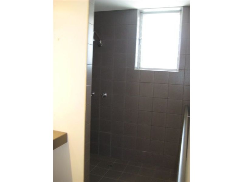 5/4 Holborow Close, Surfers Paradise QLD 4217