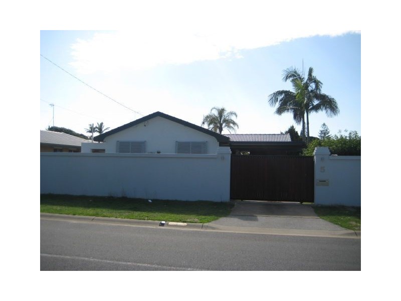 5 Verdichio Avenue, Mermaid Waters QLD 4218