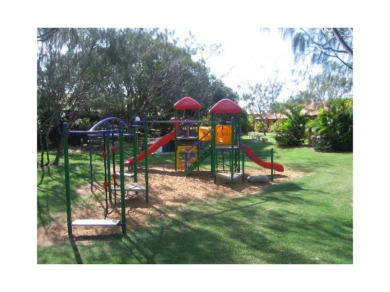 23/1 Pebble Beach Drive, Coral Cove QLD 4670