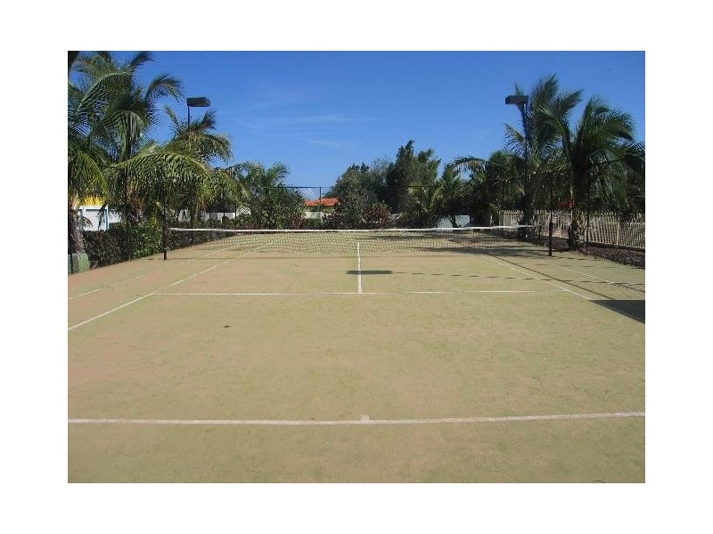 24/1 Pebble Beach Drive, Coral Cove QLD 4670
