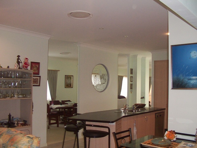 5 Robert John Circuit, Coral Cove QLD 4670