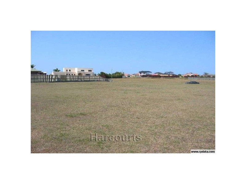 4 Davin Place, Coral Cove QLD 4670