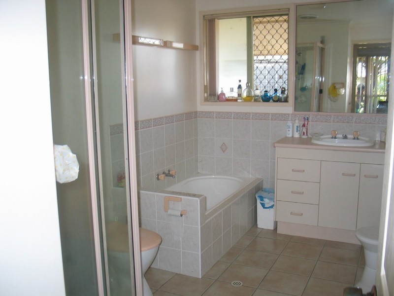 Kepnock QLD 4670