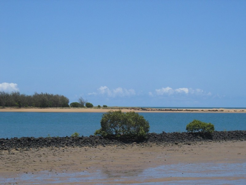 30 Harbour Esplanade, Burnett Heads QLD 4670