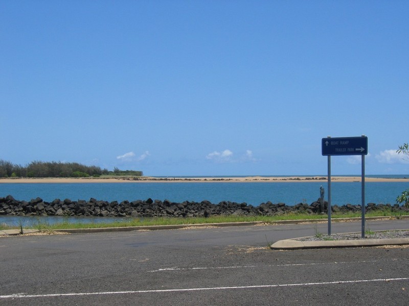 30 Harbour Esplanade, Burnett Heads QLD 4670