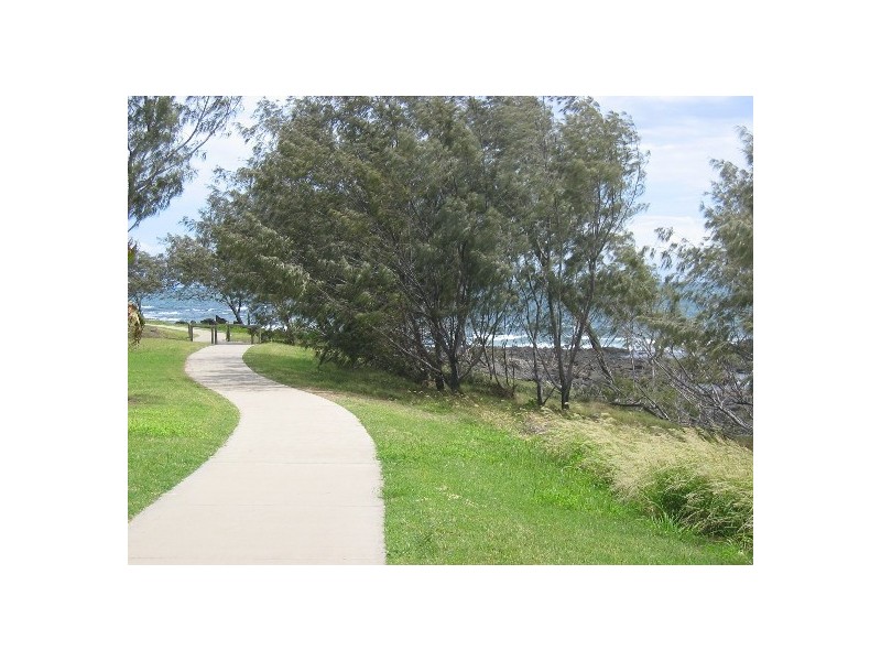2  RP221369 Milton Street, Burnett Heads QLD 4670