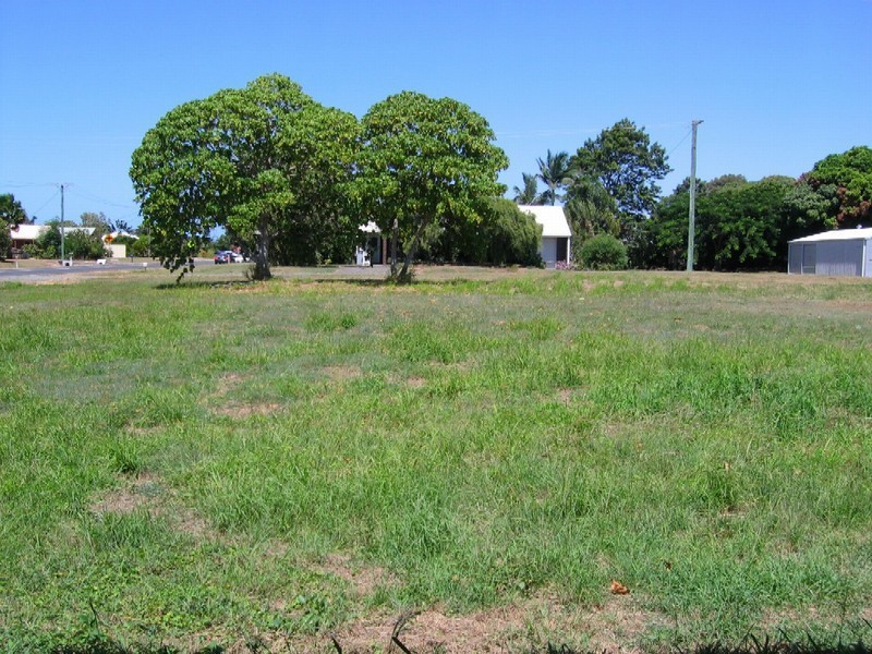 31 Duffy Street, Burnett Heads QLD 4670
