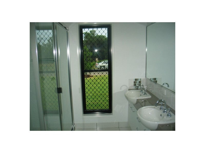 10 Lomandra Drive, Bundaberg QLD 4670