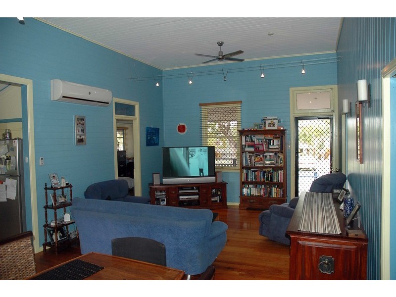 77 Steuart Street, Bundaberg QLD 4670