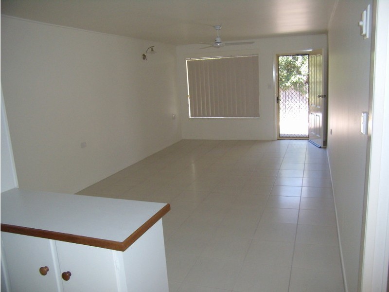 4/10 McVeigh Street, Bundaberg QLD 4670