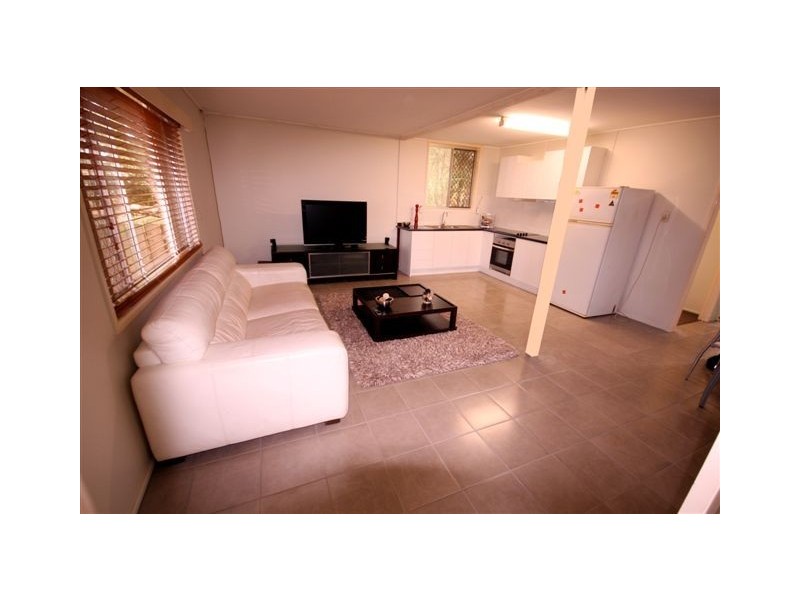 2/48 McNeilly Street, Svensson Heights QLD 4670