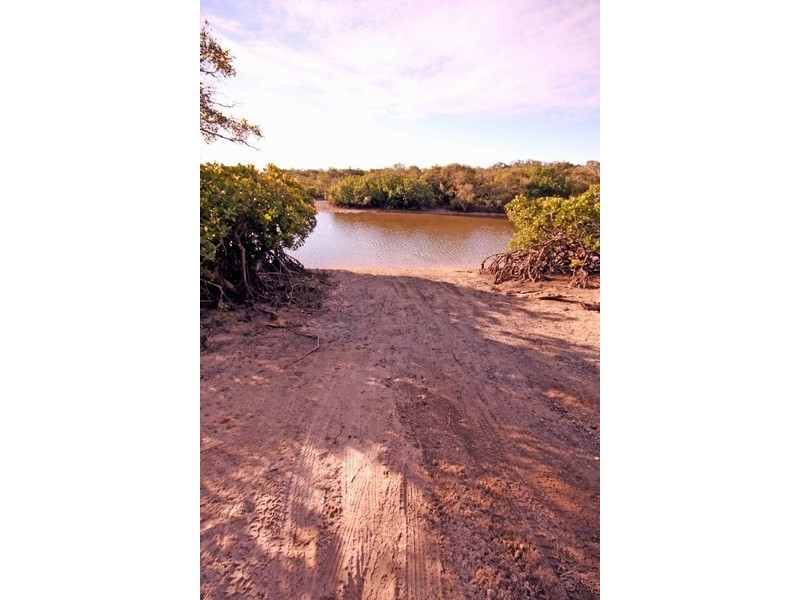 130 Davenport Drive, Coonarr QLD 4670