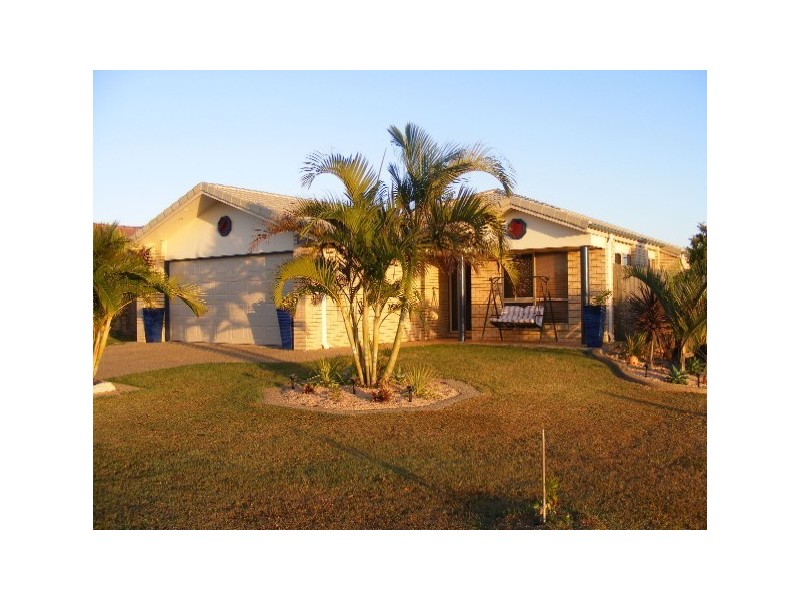 9 McCallum Close, Coral Cove QLD 4670