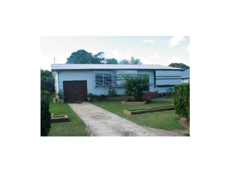8 Hussey St, Bundaberg QLD 4670