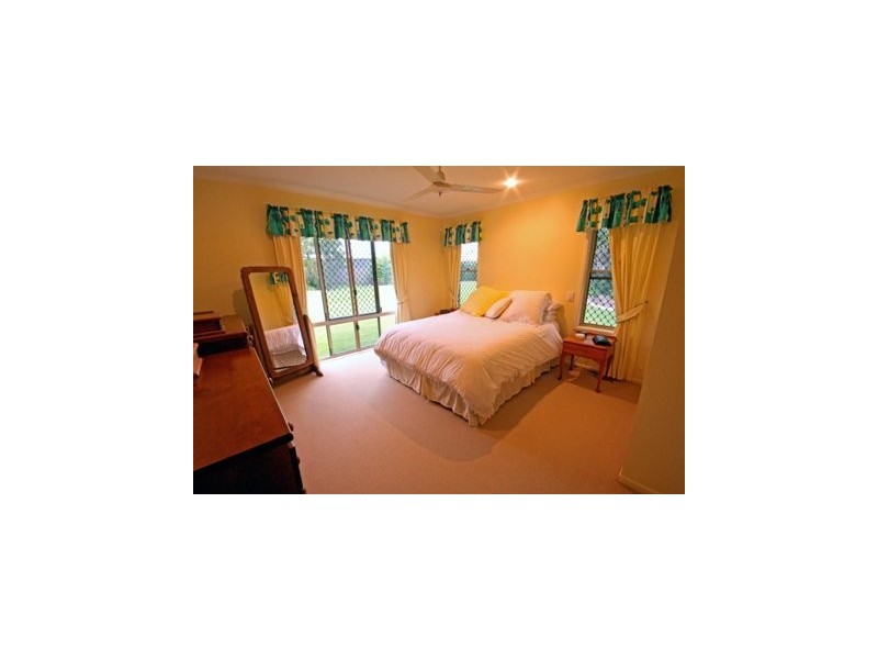 4 Cairnie Street, Bundaberg QLD 4670