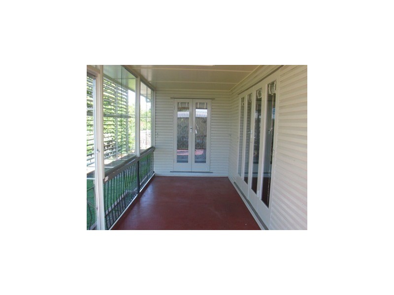 11 Dunkirk St, Svensson Heights QLD 4670