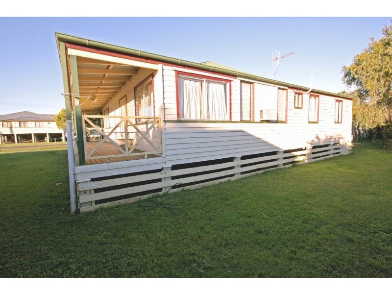 8A Bunda Street, Bundaberg East QLD 4670