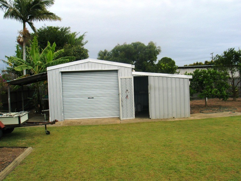 11 Gibson St, Avenell Heights QLD 4670