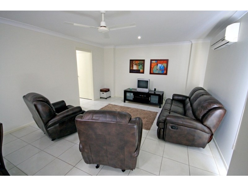 4/10 Curtis Street, Bundaberg QLD 4670