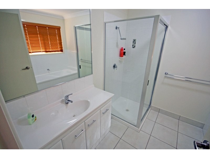 4/10 Curtis Street, Bundaberg QLD 4670