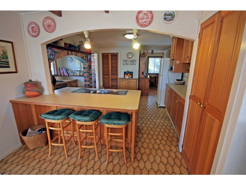 10 Tanner St, Bargara QLD 4670