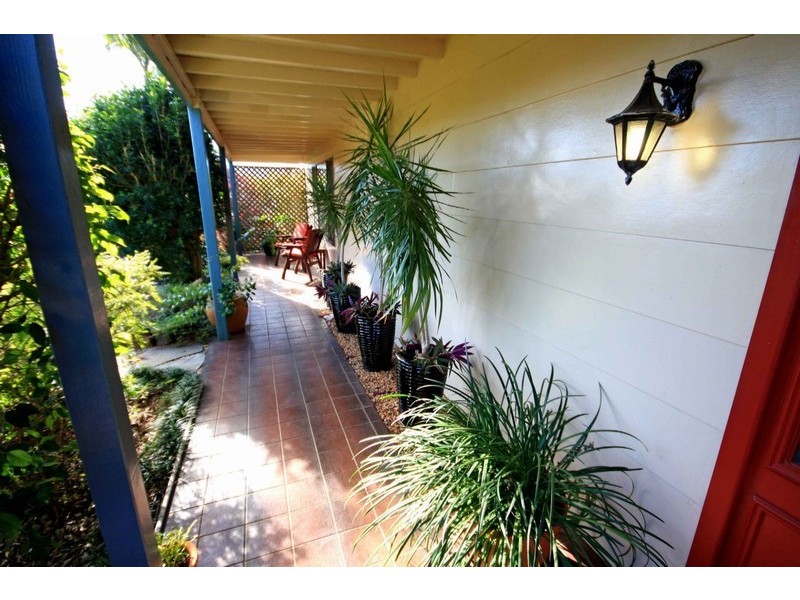 10 Tanner St, Bargara QLD 4670