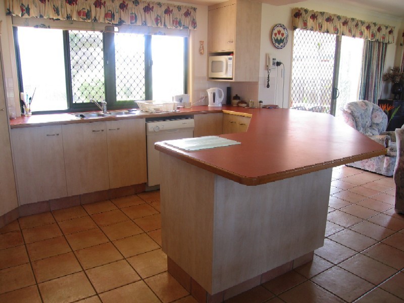 Elliott Heads QLD 4670