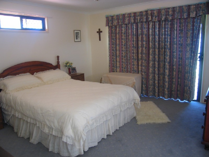 Elliott Heads QLD 4670