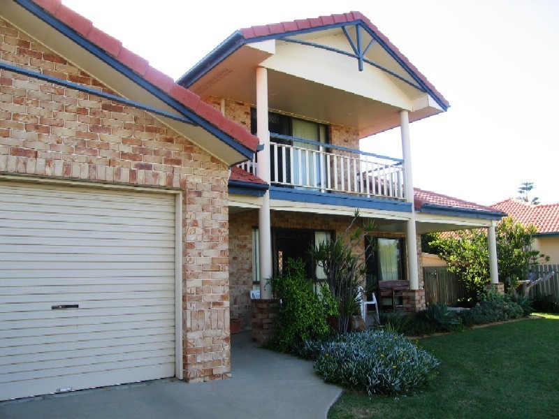 Elliott Heads QLD 4670