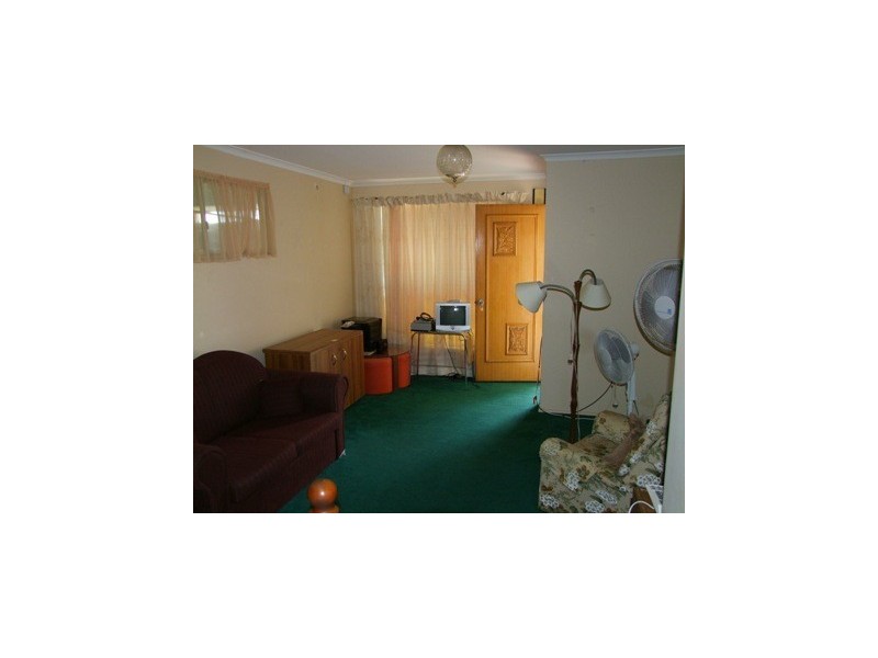 Avenell Heights QLD 4670