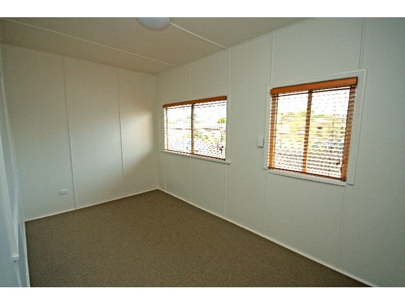 Avenell Heights QLD 4670