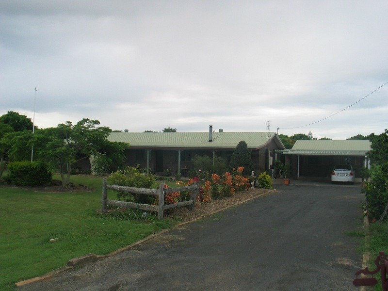 Oakwood QLD 4670