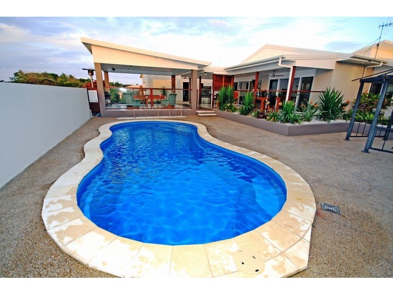 3 Spyglass Hill, Coral Cove QLD 4670