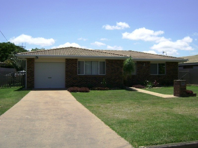3 Cooper Ct, Avenell Heights QLD 4670